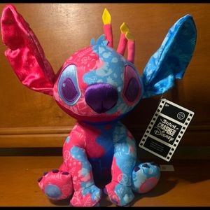 Stitch crashes Disney part 1/2